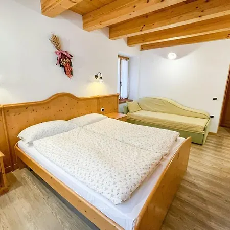Room & Breakfast Ca Mea Dina Bezzecca Exterior photo
