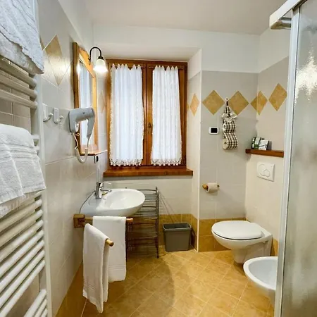 Room & Breakfast Ca Mea Dina Bezzecca Exterior photo